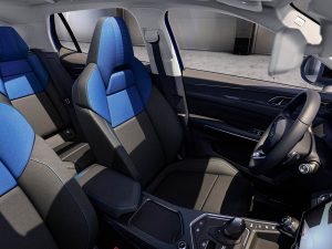 lynk & co 01 Driver seat